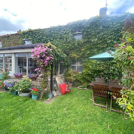 Chapel Cottage Clitheroe Road Уоддингтон Экстерьер фото